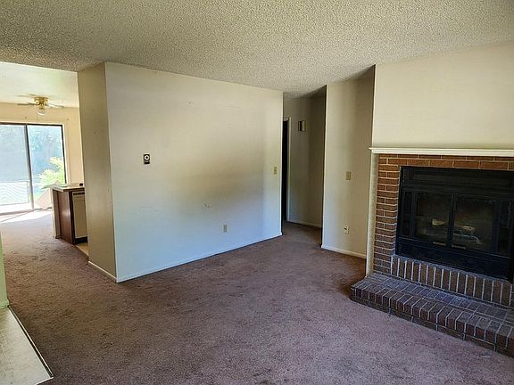 4th image of 2818 Sagebrush Dr