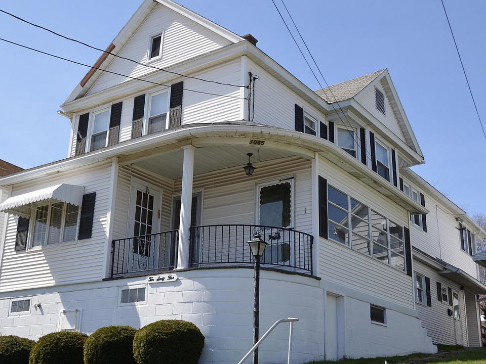 1st image of 1065 Carmalt St