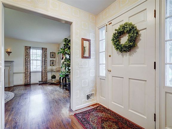 3rd image of 84 Poplar Way