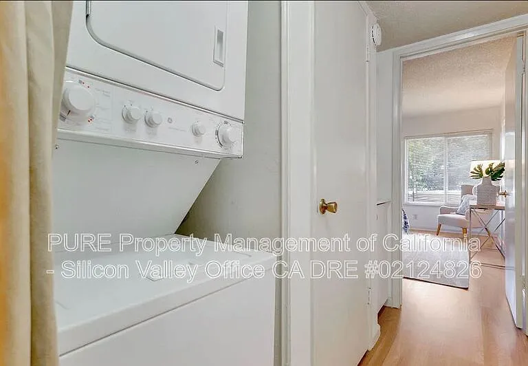 2450 W Bayshore Rd #3 — Photo 11