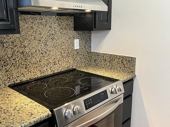 4th image of 641 Rebecca Way APT 4
