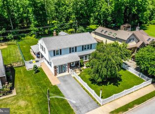 120 Lake Dr, Downingtown, PA 19335