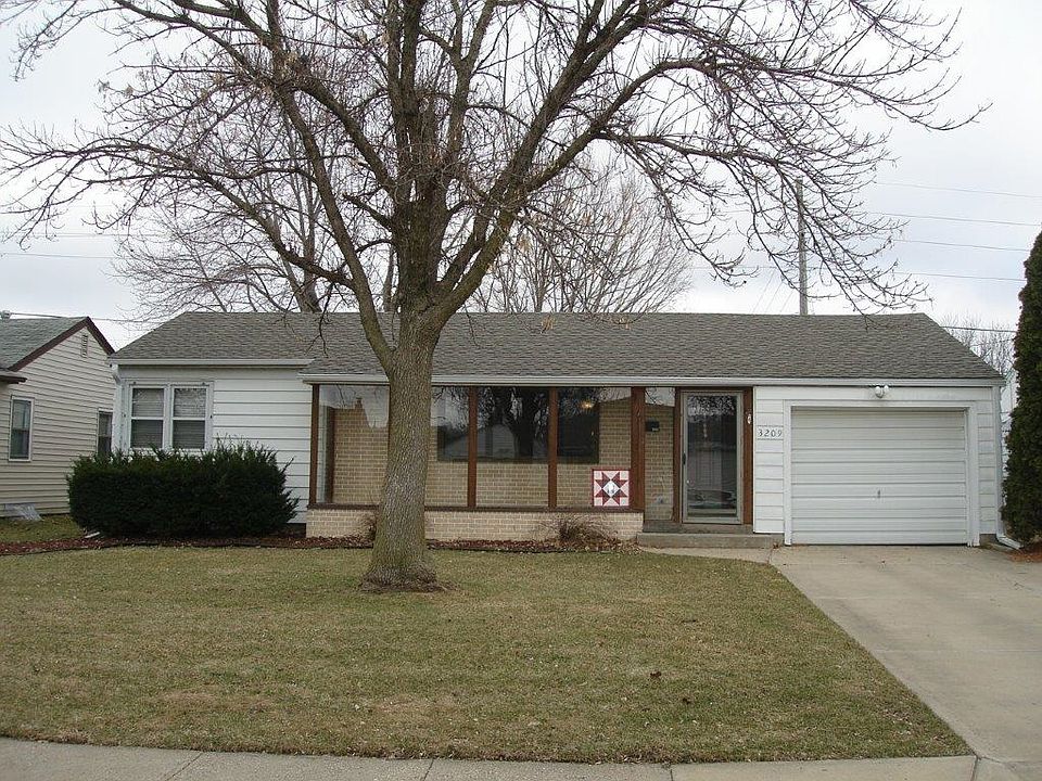 1st image of 3209 Idlewood St