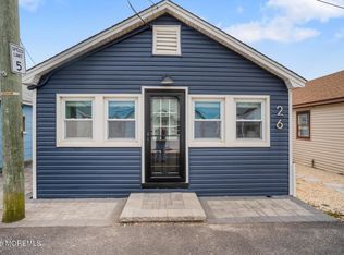 26 5th Ln, Seaside Park, NJ 08752