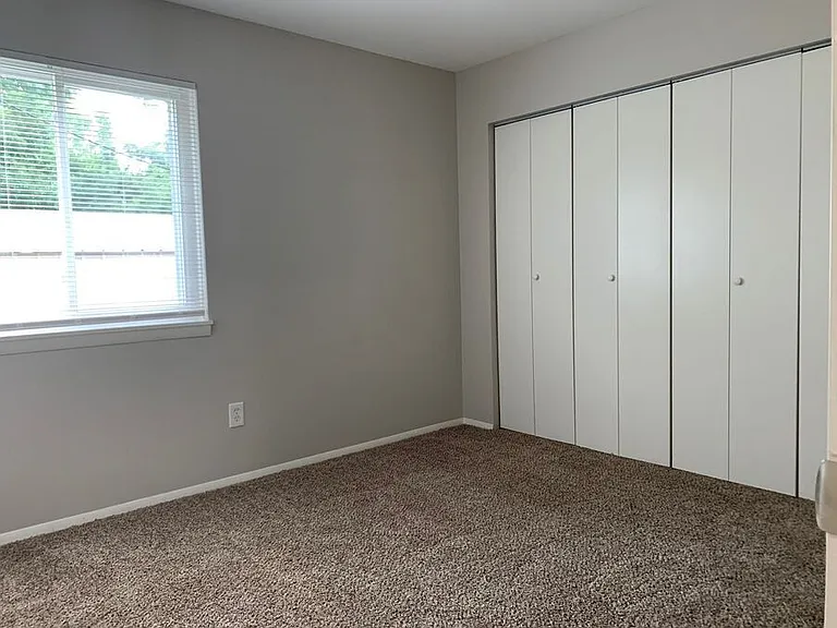 119 Scarborough Ct #H2 — Photo 6
