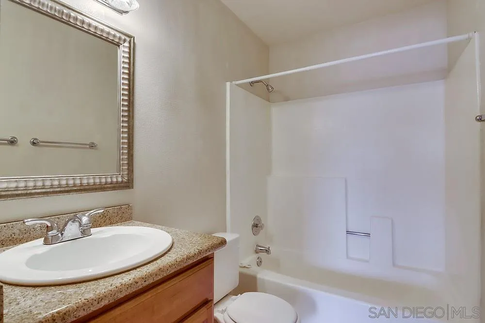 1 bed, 627 sqft, $2,100 — Photo 1