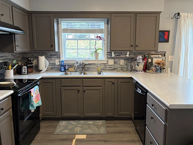 158 Birchtree Ct — Photo 5