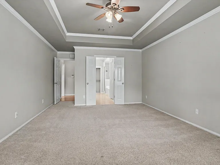 412 N Forest Ridge Blvd — Photo 18