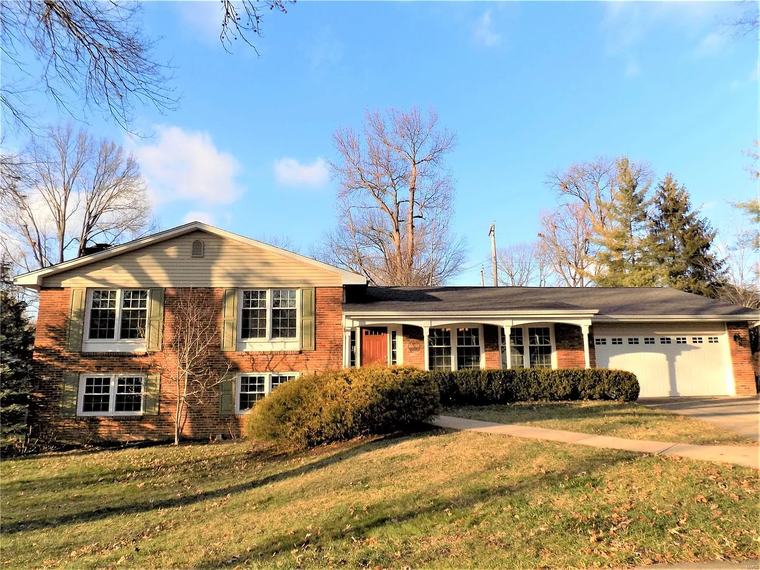 858 Sherilin Dr photo 1