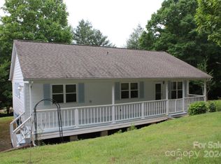 2611 Green Haven Cir, Morganton, NC 28655