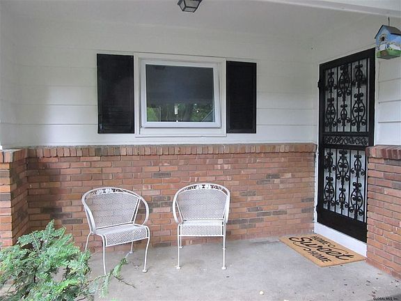 2nd image of 37 Wincrest Dr