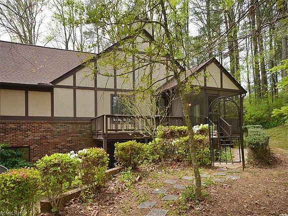 3rd image of 314 Winding Way Ln