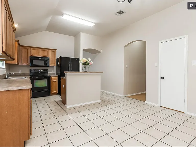 6440 Stone Lake Dr — Photo 20