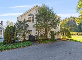 50 Pine St, Freeport, ME 04032