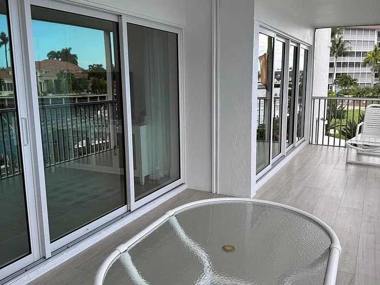 390 N Federal Hwy #203 — Photo 10
