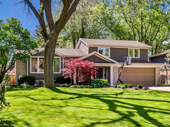 1528 Warland Rd, Oakville, ON L6L 1N5