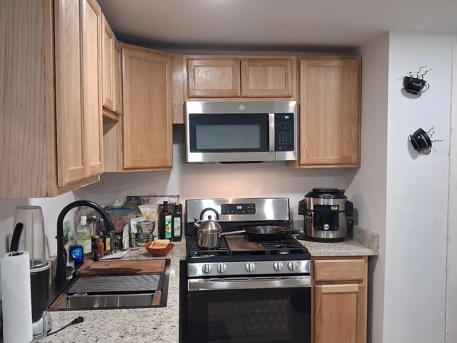 3 bed, 1365 sqft, $2,800 — Photo 1