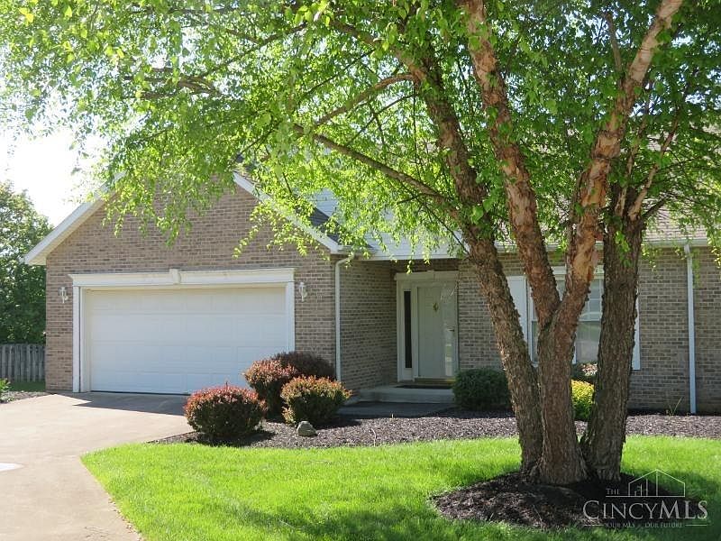 1st image of 117 Carriage Ct