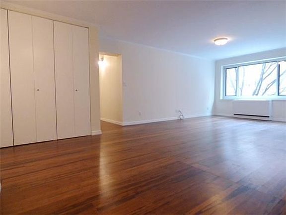 2nd image of 100 W 89th St APT 2L