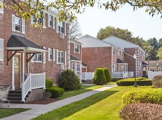 37 Salmon Brook Dr APT A, Glastonbury, CT 06033