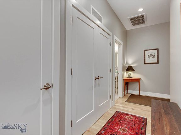 5th image of 5 W Mendenhall St #318
