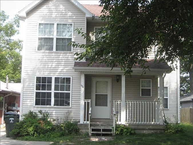 1st image of 124 Elm Ave