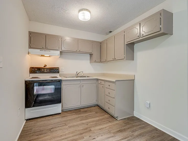 364 Fir St — Photo 8