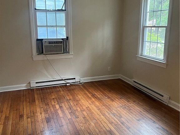 2nd image of 1306 Sunnyside Ave