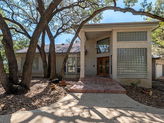 2nd image of 29739 Mellow Wind Dr