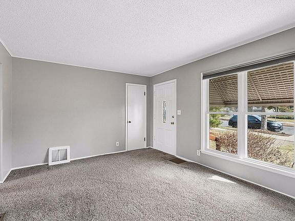 5th image of 3446 2 1/2 St NE