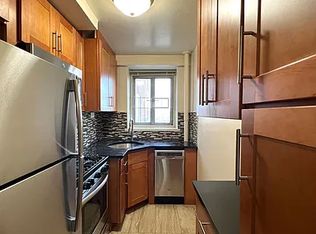 188-04 64th Ave #6K, Fresh Meadows, NY 11365