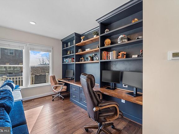 5th image of 2033 Alder Ln