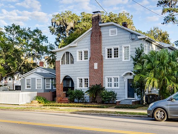 2nd image of 3654 Herschel St