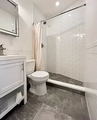 Rented by REAL New York | media 16