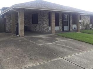 2101 Congressman Hebert Dr, Chalmette, LA 70043