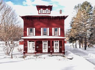 7513 Glass Factory Rd, Holland Patent, NY 13354