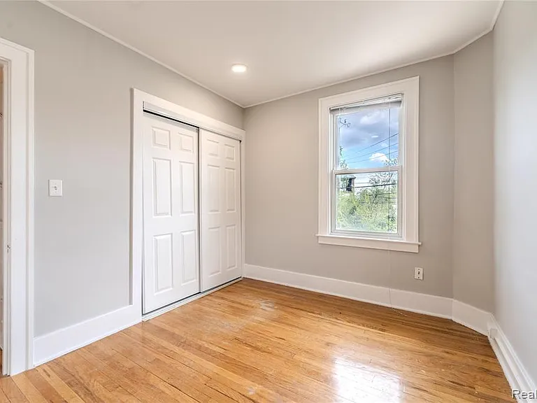 605 W Hudson Ave — Photo 15
