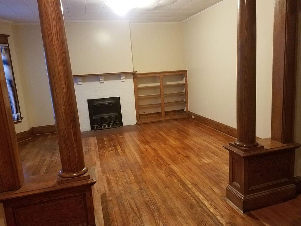 1st image of 134 Fernwood Ave