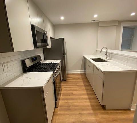 2nd image of 2026 W Haddon Ave #G