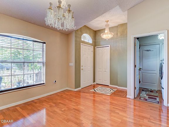 2nd image of 136 Gala Cir