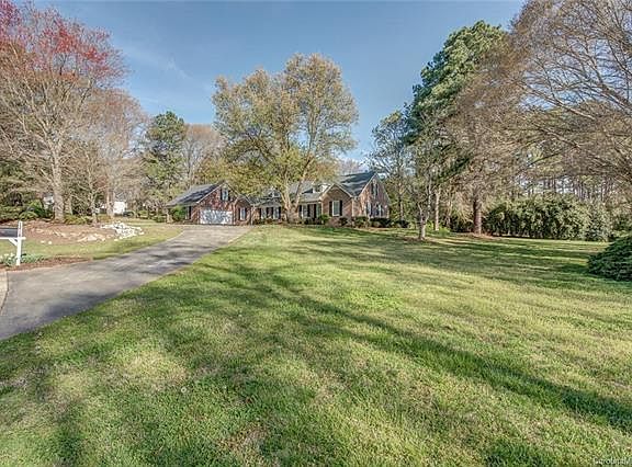 3rd image of 1218 Heatherloch Dr