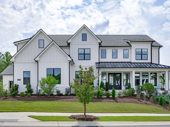 201 Addison Pond Dr, Holly Springs, NC 27540