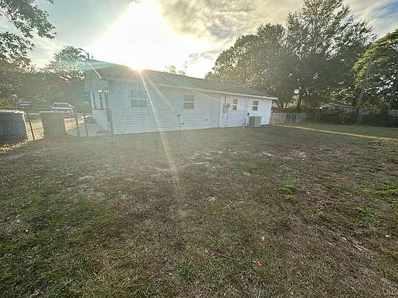 2nd image of 318 Wallington Rd