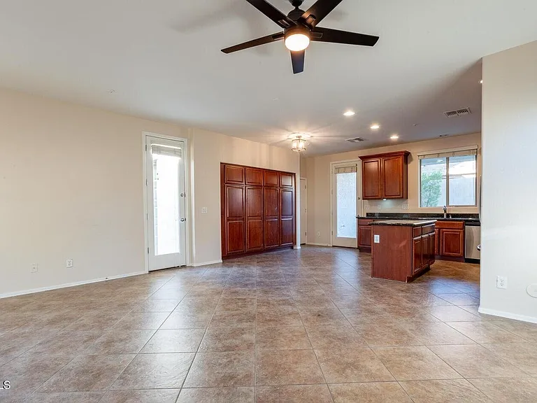 7364 W Palo Brea Ln — Photo 13