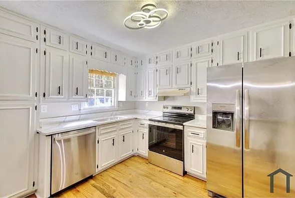 1304 Vine St NE — Photo 6