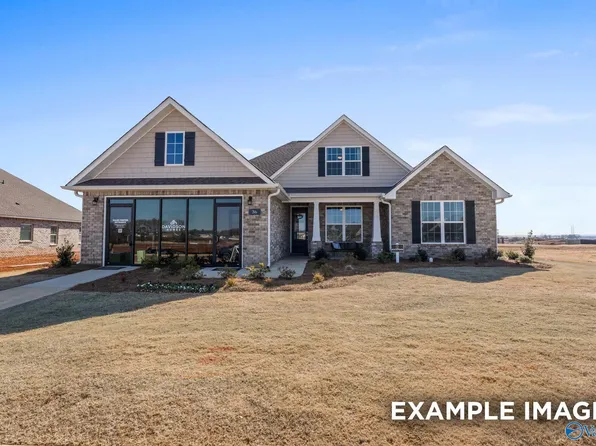 813 Ronnie Dr, Hartselle, AL 35640