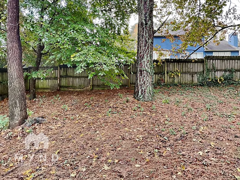 6437 Phillips Ct — Photo 32