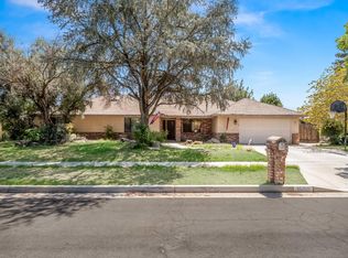 1563 E Fallbrook Ave, Fresno, CA 93720