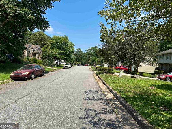 2691 Old South Dr, Jonesboro, GA 30236