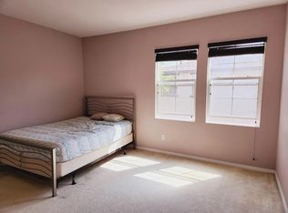 680 Nile River Dr, Oxnard, CA 93036